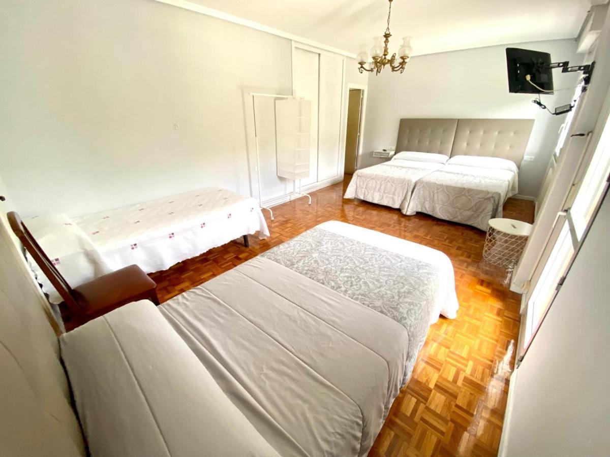 Garden Lodge Hostal Evencio Рибадавия Экстерьер фото